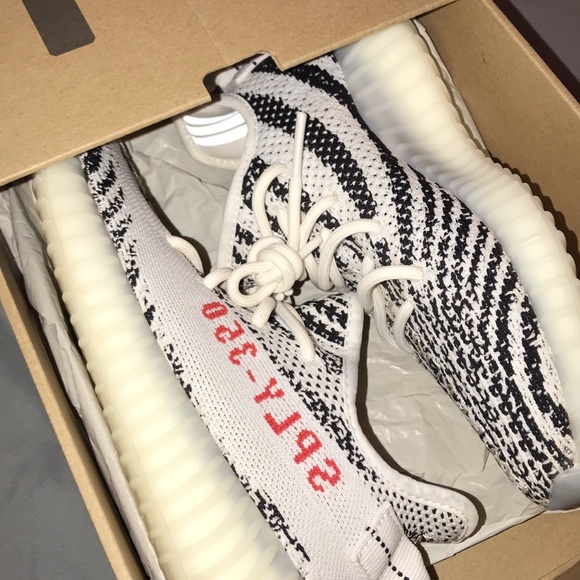 YEEZY 350 ZEBRA - Picture 1 of 5